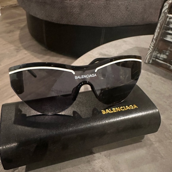 BALENZIAGA SUNGLASSES - Picture 9 of 9